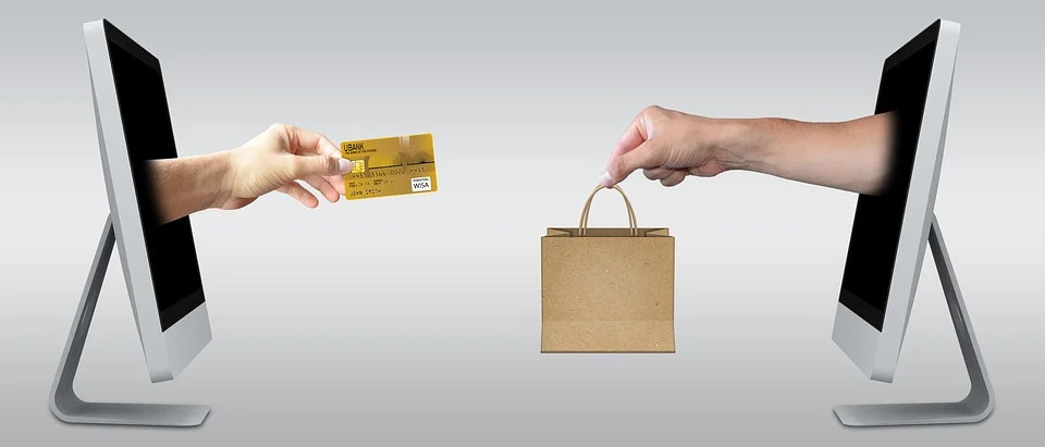Imagem mostra os benefícios da NFC-e nas vendas do varejo online.