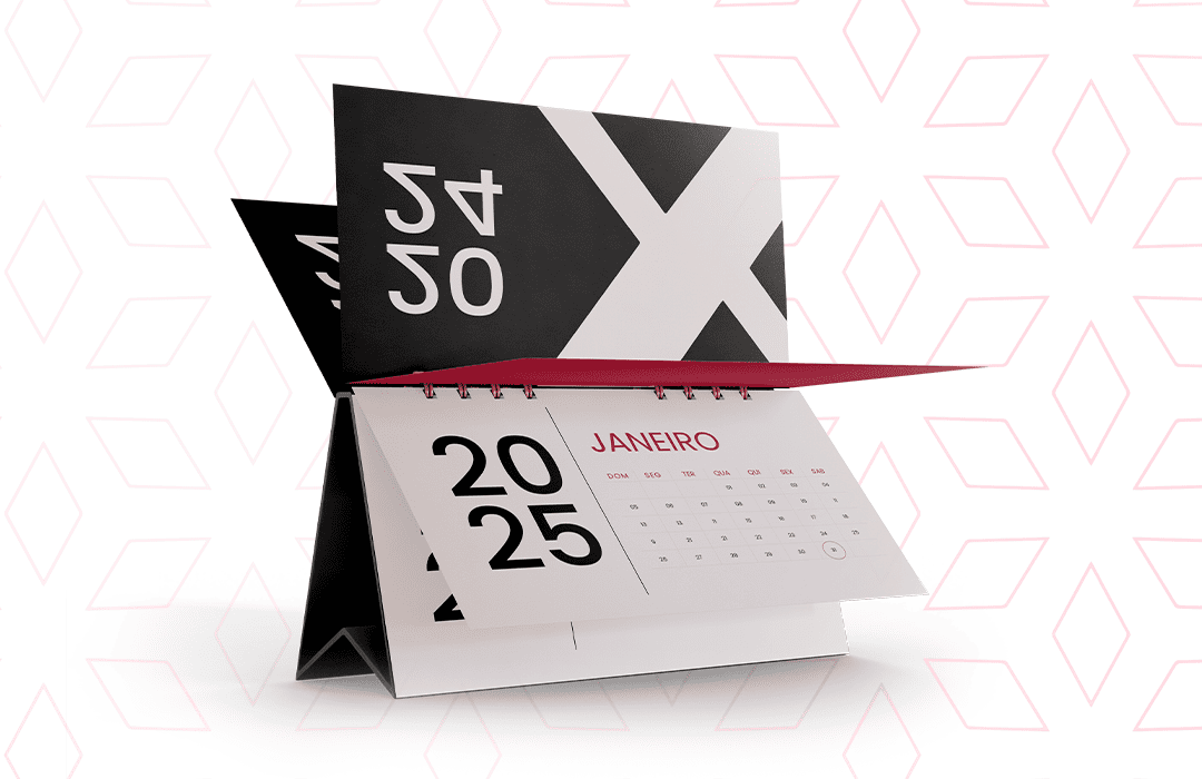 Imagem de calendário com páginas em movimento evidenciando os anos 2024 e 2025.